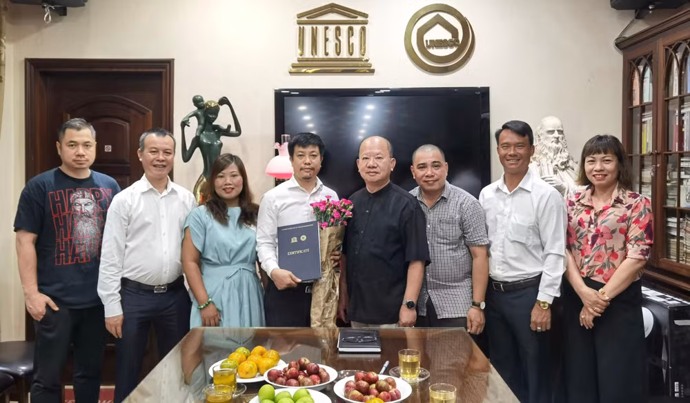 Ra mắt Hội đồng biên tập Tạp chí Ngày Nay. Ảnh: PV