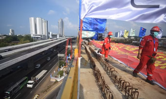Bắc Kinh đã liên tục yêu cầu các địa phương xem xét kĩ lưỡng trước khi mở rộng các dự án cơ sở hạ tầng “có quy mô lớn” nhằm tránh rủi ro nợ tăng cao. Ảnh: Global Times.