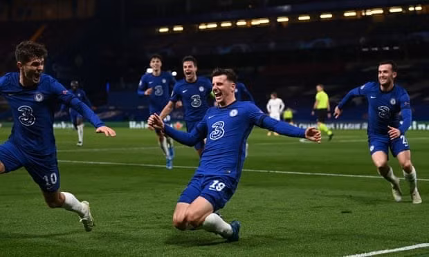 Mount khép lại đêm thi đấu ấn tượng của Chelsea. Nguồn: Getty Images