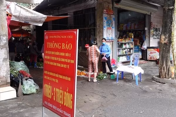 TP. Hải Dương đề nghị tất cả nhà hàng, quán ăn không hoạt động sau 21 giờ để phòng dịch. Ảnh: TL