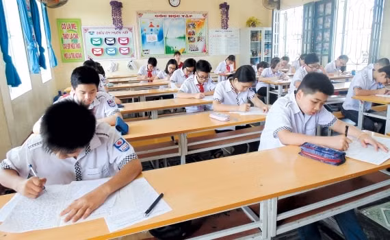 Công tác kiểm tra cuối năm ở nhiều địa phương được đẩy sớm lên so với kế hoạch để đề phòng dịch bùng phát (ảnh nguồn internet).