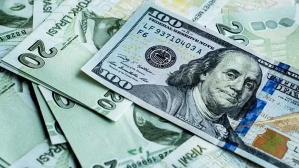 Đồng USD mạnh lên sau chuỗi sụt giảm kéo dài một tháng