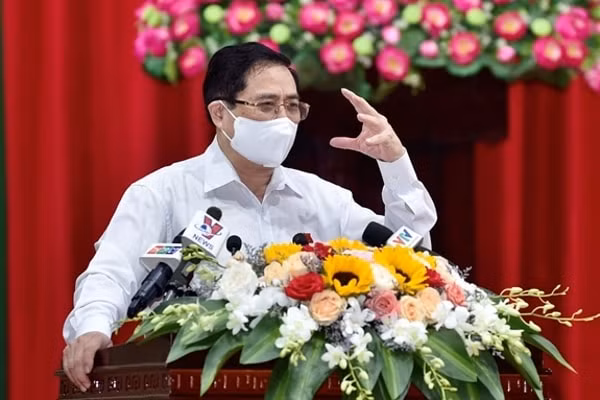 Thủ tướng Phạm Minh Chính trình bày chương trình hành động trước cử tri sáng 8/5