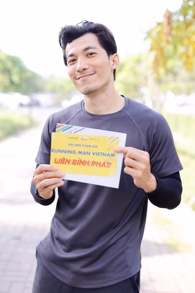 Liên Bỉnh Phát là thành viên thứ 5 tham gia Running Man mùa 2.