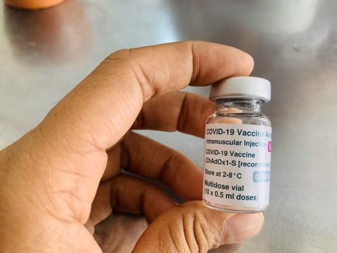 Vắc xin chích ngừa covid-19.