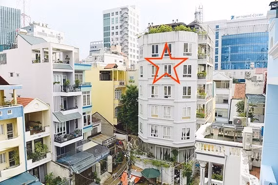 Căn nhà (dấu sao) nơi xảy ra vụ án 