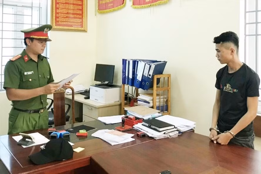 Công an huyện Lộc Hà khởi tố bị can, bắt tạm giam Nguyễn Khắc Giỏi tội lừa đảo chiếm đoạt tài sản. Ảnh: laodong.vn