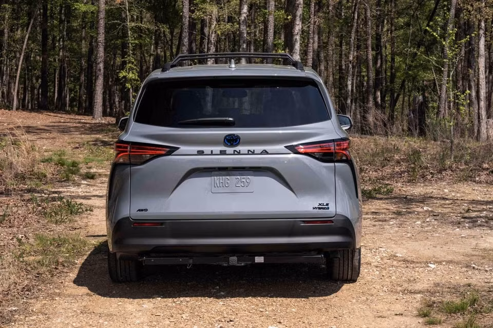 Toyota Sienna Woodland Special Edition. Ảnh: Toyota