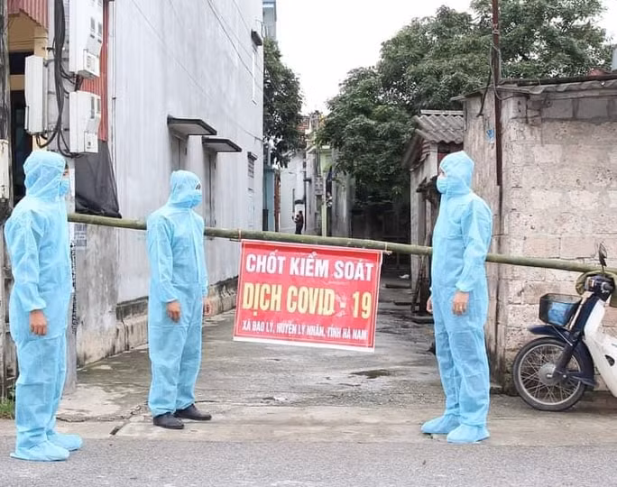Phát hiện thêm 3 ca dương tính với Covid-19, Hà Nam đã lập thêm 4 chốt kiểm soát tại thôn Thọ Lão, xã Đạo Lý, huyện Lý Nhân. Ảnh: TL