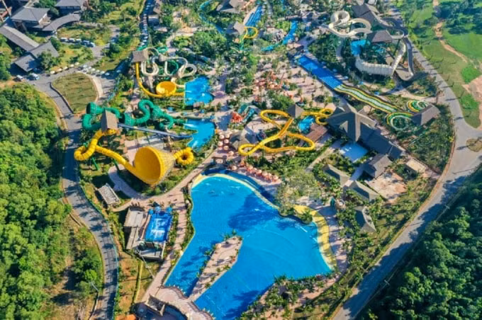 Công viên nước Aquatopia thuộc Sun World Hon Thom Nature Park.