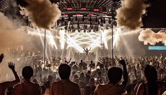 Bình Thuận cho tạm dừng hoạt động quán bar, karaoke và vũ trường từ ngày 3/5. Ảnh: TL