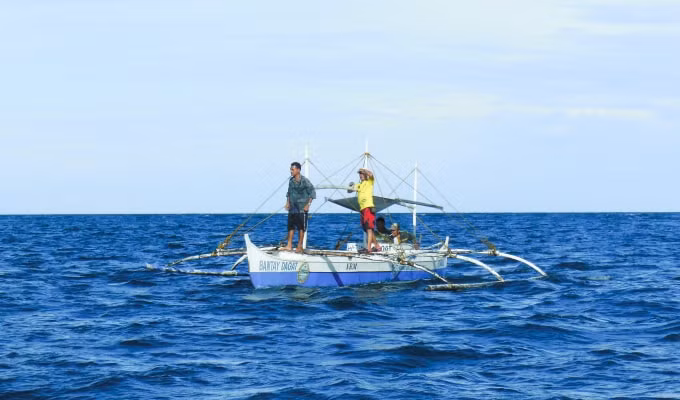 Bantay Dagat, Đội tuần tra biển, thực thi luật đánh cá ở Misamis Occidental, đảm bảo rằng các ngư dân tuân thủ các quy tắc và quy định do chính quyền địa phương yêu cầu. Ảnh : Idohna Leah Buendia