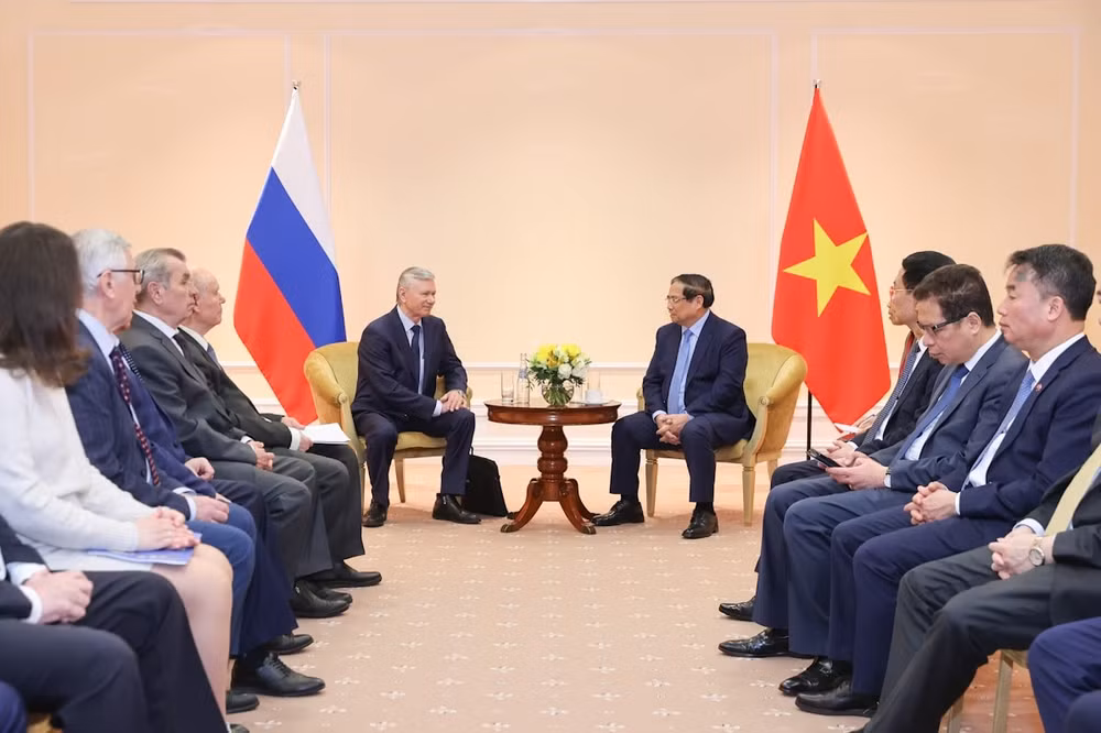 Thủ tướng Phạm Minh Chính tiếp lãnh đạo Hội Hữu nghị Nga – Việt và Hội Cựu chiến binh Nga từng chiến đấu tại Việt Nam- Ảnh 1.