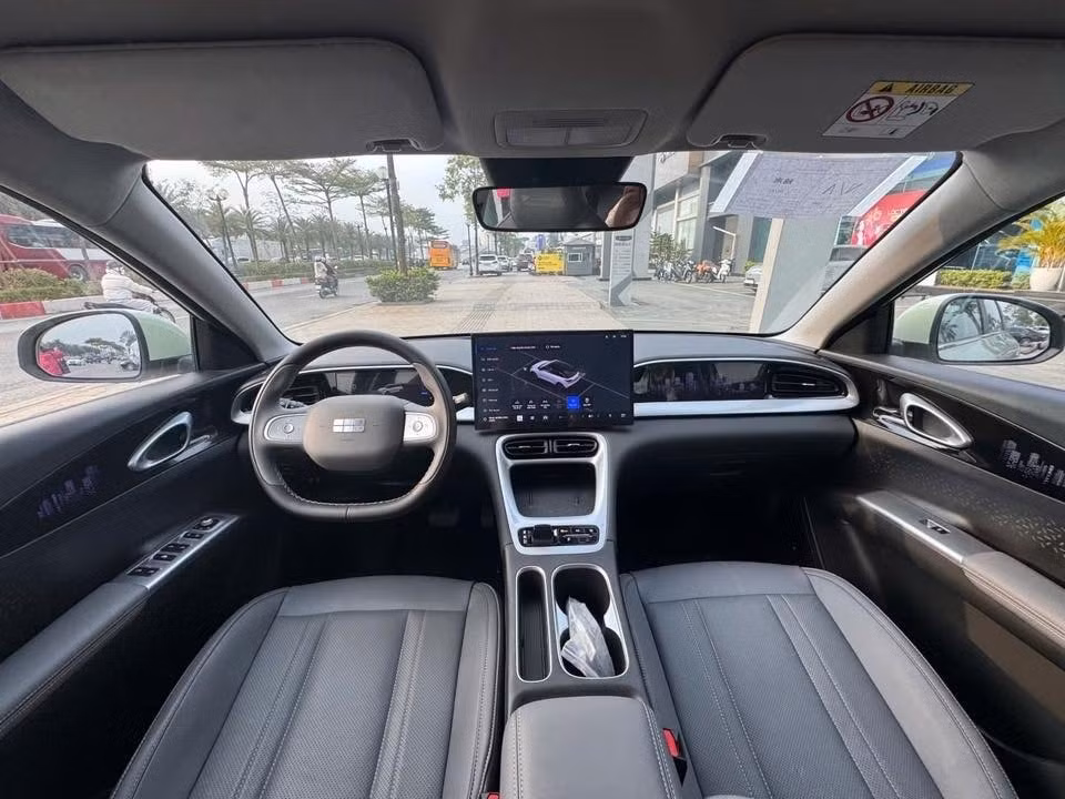 Thiết kế khoang lái của Geely EX2 - Ảnh: Đại lý