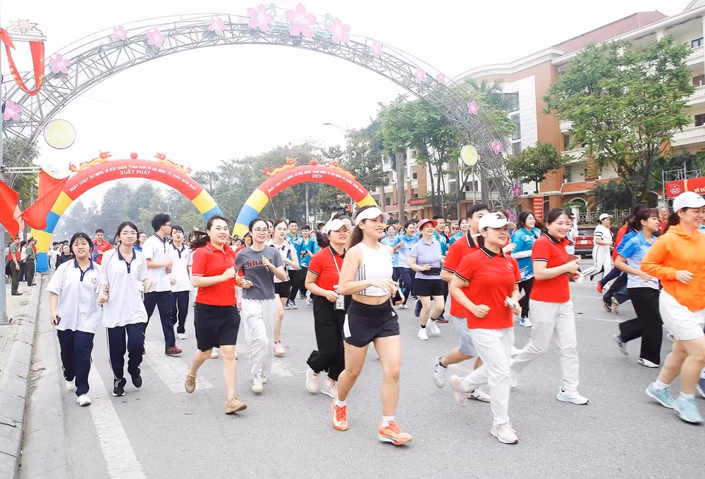 22062026ngaychayolympictq06.jpg