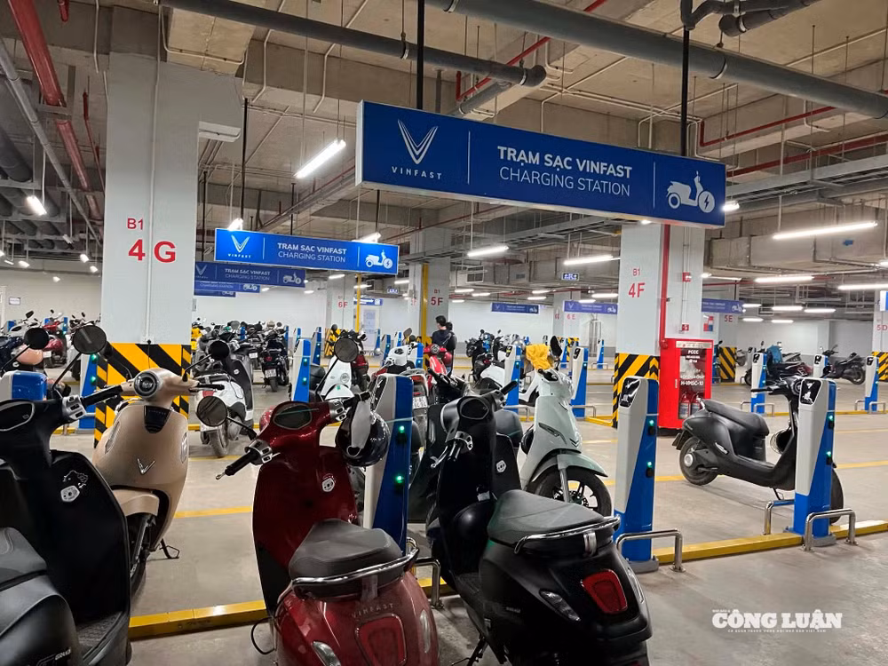 Sớm đồng bộ hạ tầng trạm sạc.