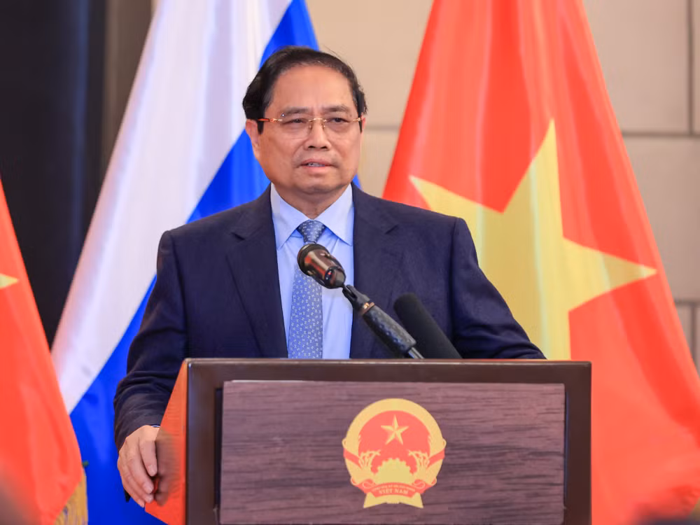 Thủ tướng Phạm Minh Chính gặp gỡ cán bộ, nhân viên Đại sứ quán và cộng đồng người Việt Nam tại Liên bang Nga- Ảnh 2.