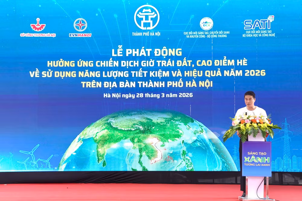 nguyen_dinh_thang.jpg