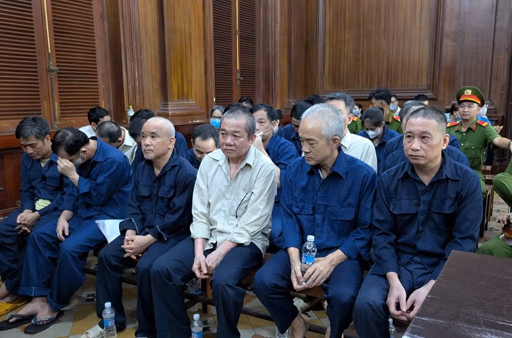 Cựu giám đốc lãnh án 26 năm tù vì cấp trái phép 16.000 chứng chỉ lái xe ô tô ảnh 1 bicao.jpg