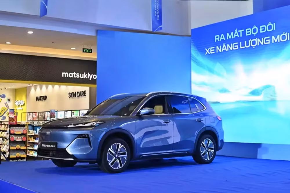 Biến thể lai xăng điện Geely EX5 EM-i 2026 được phân phối 3 phiên bản tại Việt Nam - Ảnh: Việt Hưng