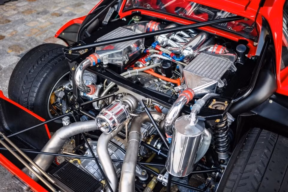 sieu xe hang hiem ferrari 288 gto evoluzione duoc ban dau gia hinh 8