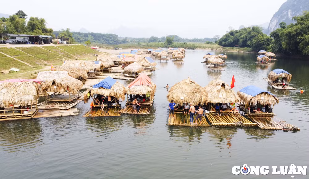 hoa binh be noi tu phat xep kin mat song boi hinh 2