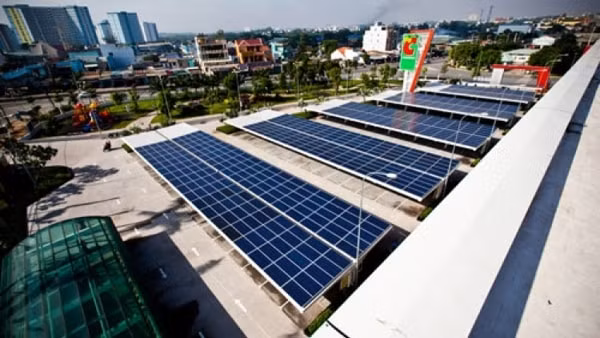 Việt Nam đang tích cực chuyển đổi sang năng lượng xanh và phát triển phát thải carbon thấp