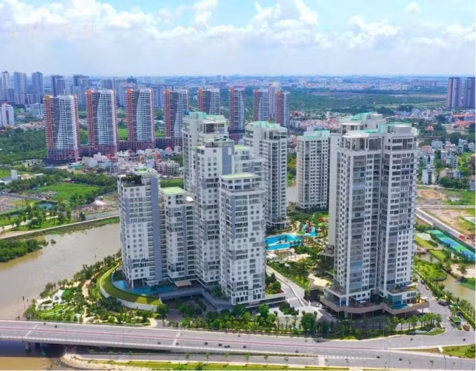 Giá nhà ở tại Hà Nội và TP.HCM hiện bằng 1/10 so với Hồng Kông.