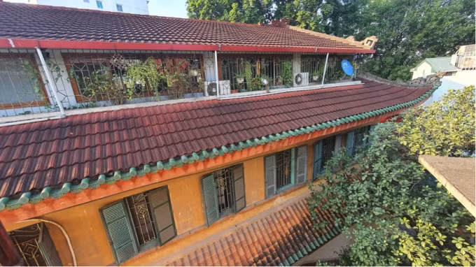 Theo những người cao niên trong làng Ngọc Hà kể lại, căn biệt thự Bảo Đại được xây dựng vào năm 1911, cùng thời điểm Pháp xây dựng Nhà Hát Lớn tại Hà Nội.