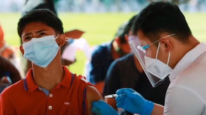 Indonesia sẽ yêu cầu bằng chứng về việc tiêm chủng, cũng như kết quả xét nghiệm PCR âm tính đối với người nước ngoài nhập cảnh. © Reuters