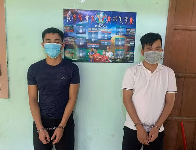 2 đối tượng Phan Văn Nam, Lê Văn Lương ở xã Quảng Thạch (huyện Quảng Trạch) bị bắt giữ.