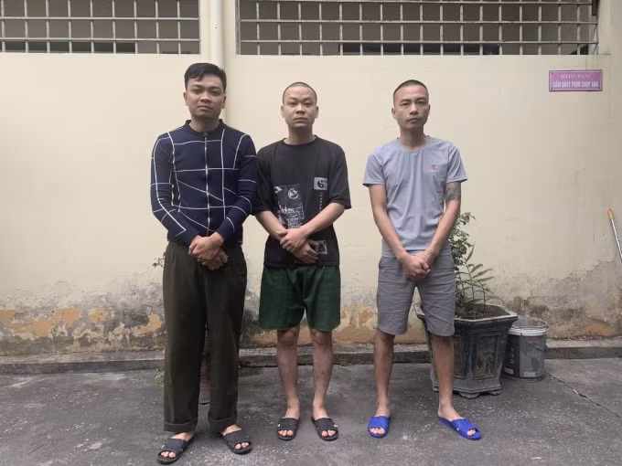 Các đối tượng Nguyễn Văn Hà, Hoàng Tiến Đạt và Nguyễn Văn Trường (từ trái sang phải)