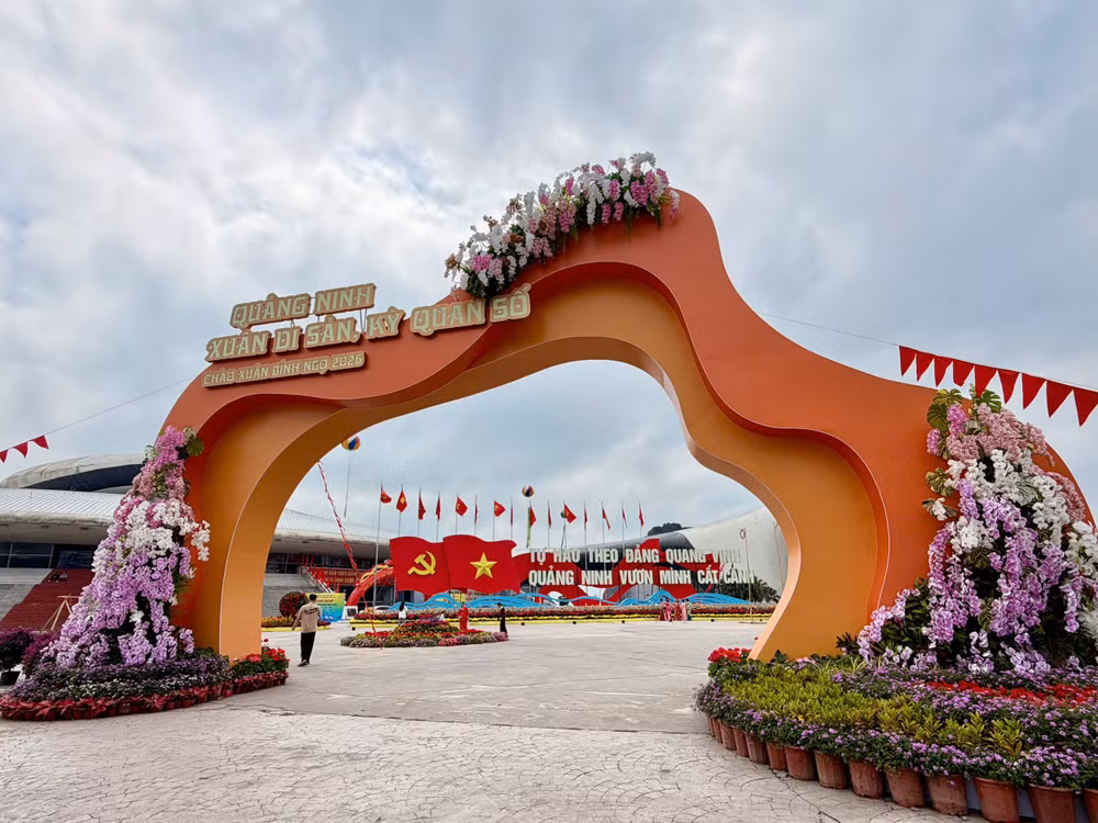 3-quang-ninh-hut-khach-9-ngay-nghi-tet-binh-ngo.jpg