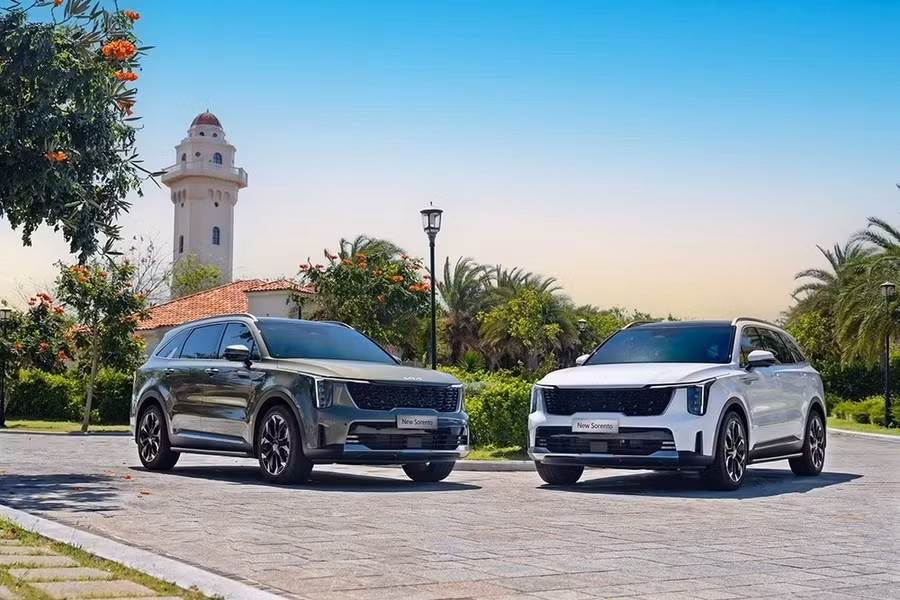 Kia Sorento máy xăng, dầu giảm giá bán lẻ niêm yết