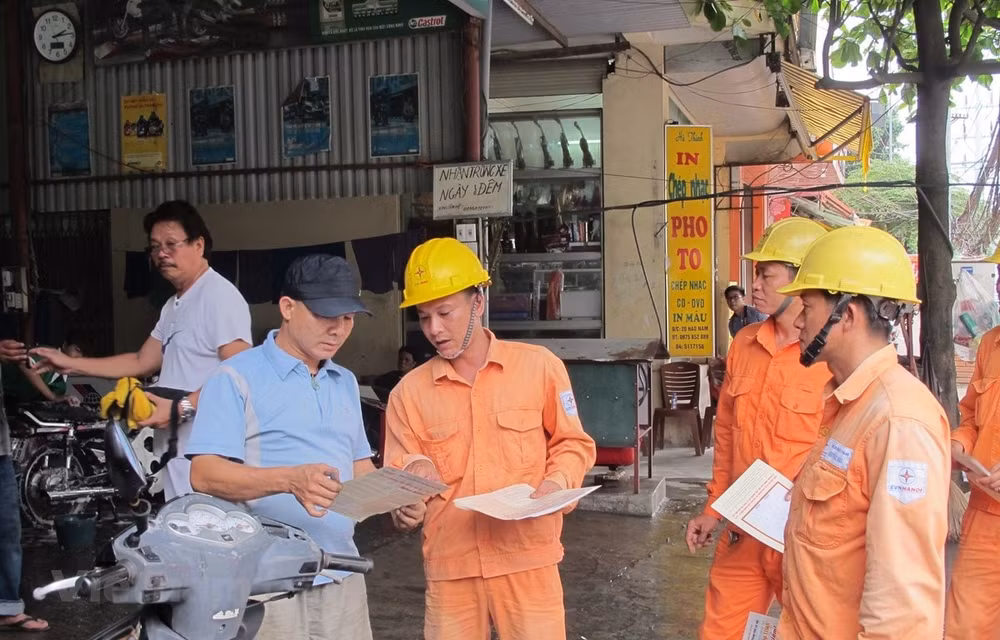 gia dien phai phu hop voi tinh hinh kinh te xa hoi va muc chi tra cua nguoi dan hinh 1