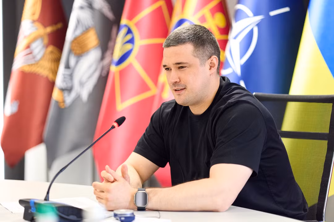 Cựu Bộ trưởng Quốc phòng Ukraine kêu gọi bầu cử giữa thời chiến