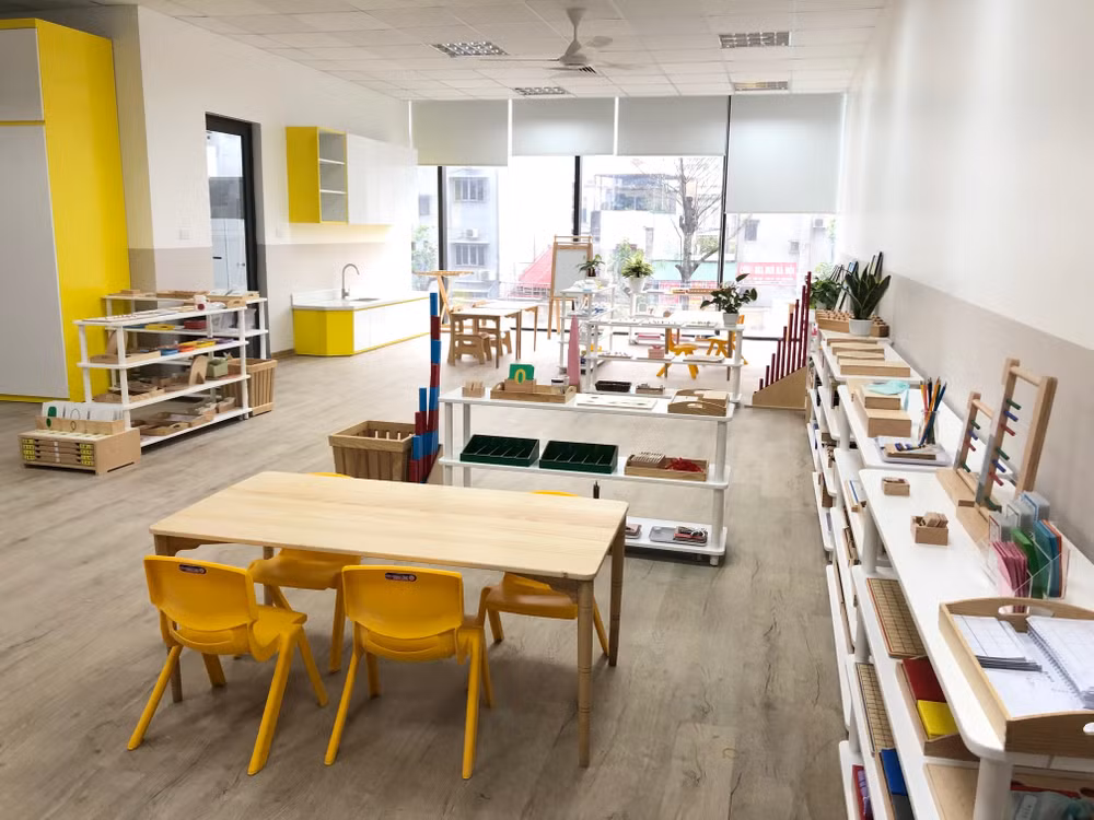 Trường mầm non Sakura Montessori nằm tại tầng 2 của TTTM