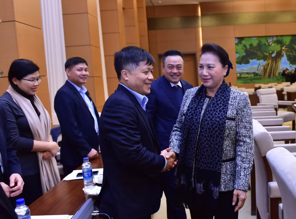 Uỷ viên Bộ Chính trị, Chủ tịch Quốc hội Nguyễn Thị Kim Ngân nhấn mạnh: Dầu khí là ngành kinh tế rất quan trọng của đất nước, chúng ta rất tự hào!
