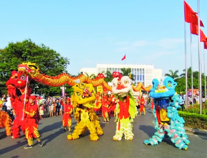 Múa Lân ngày Tết.