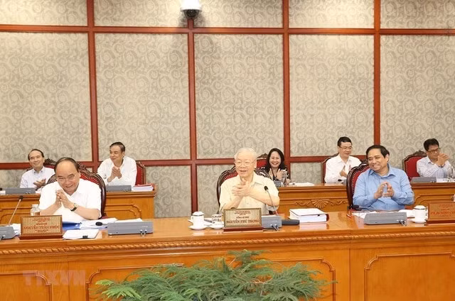 tong bi thu nguyen phu trong chu tri cuoc hop bo chinh tri ban bi thu hinh 1