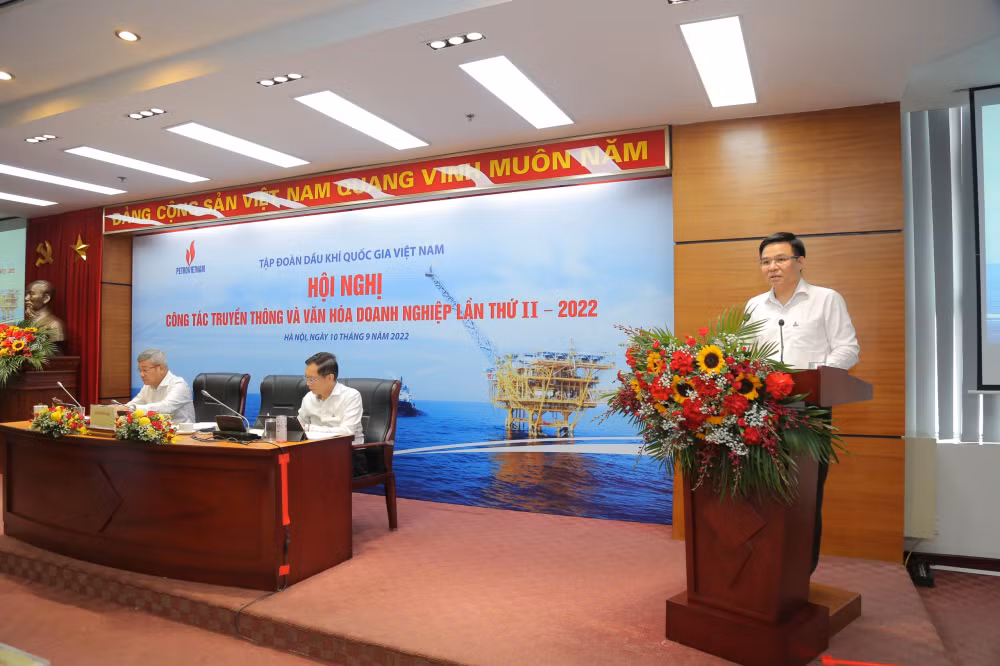 truyen thong van hoa doanh nghiep khong chi di truoc ma con di cung va di sau trong moi hoat dong cua petrovietnam hinh 4