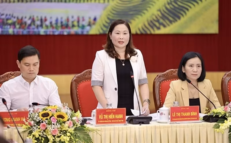hon 2000 nguoi se tham gia bieu dien man dai xoe tai yen bai vao toi 24 9 hinh 1