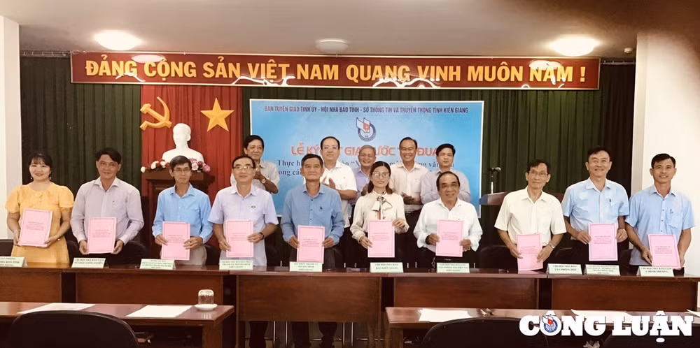 kien giang phat dong phong trao thi dua xay dung moi truong van hoa trong cac co quan bao chi hinh 1