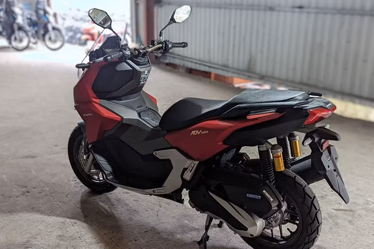 chiem nguong xe tay ga honda adv 160 gia hon 90 trieu dong tai viet nam hinh 3