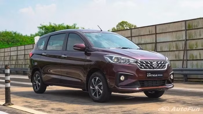 anh thuc te cua suzuki ertiga hybrid tai viet nam hen ngay ra mat chinh thuc hinh 3