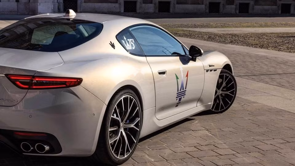 maserati granturismo lo dien truoc ngay ra mat hinh 5