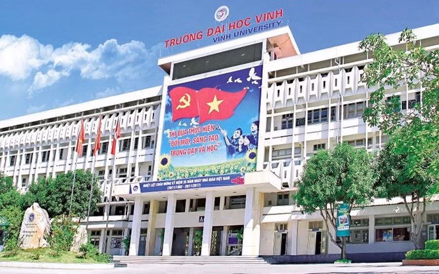 dai hoc vinh chinh thuc cong bo diem chuan nam 2022 hinh 1