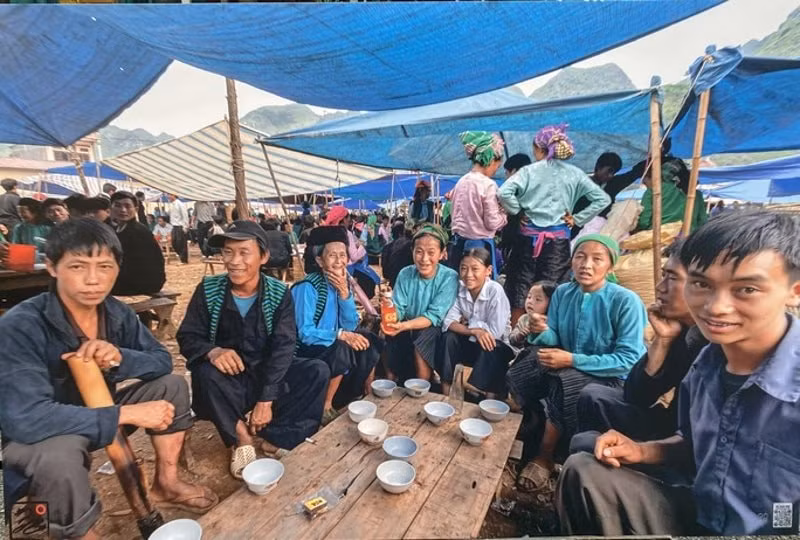 trien lam anh cho tren da quang ba net van hoa vung cuc bac hinh 3