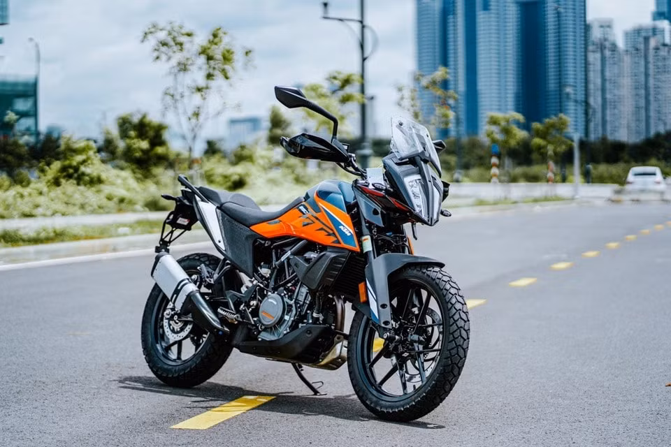 ktm 390 adventure 2022 co gia 236 trieu dong tai thi truong viet nam hinh 1