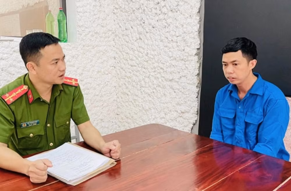 ke lay trom hon 200 trieu dong trong cop xe sa luoi hinh 1